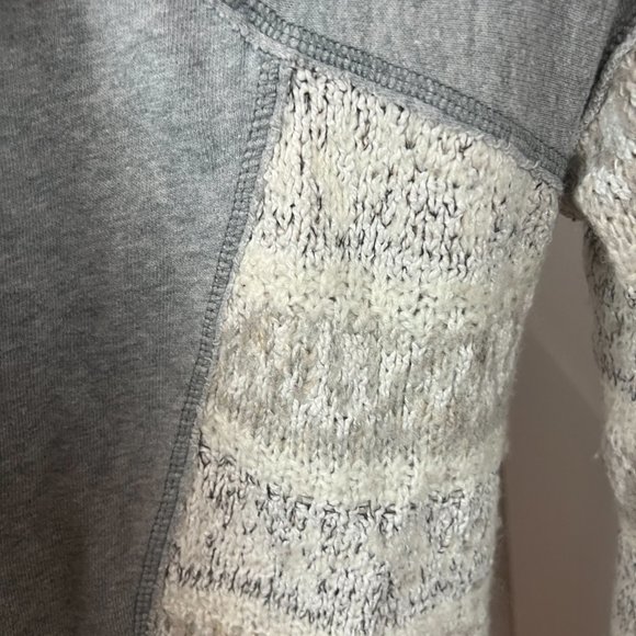 Free People Slouchy Oversized Mixed Fabric Sweater Sweatshirt Size Medium - Picture 5 of 14